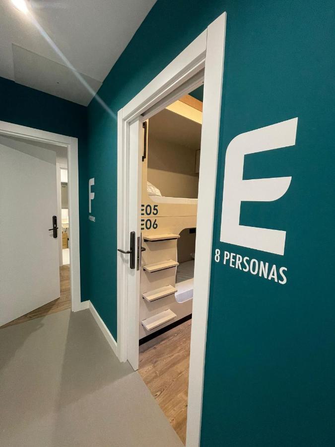 Bulezen Urban Hostel Понтеведра Екстериор снимка