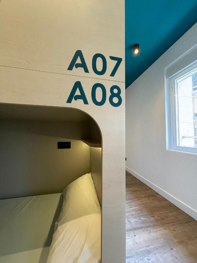 Bulezen Urban Hostel Понтеведра Екстериор снимка